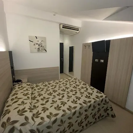 Holiday- Finestrella Hotel