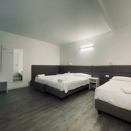 Holiday- Finestrella Hotel Bologne