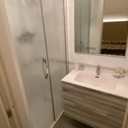 מלון Holiday- Finestrella 3*